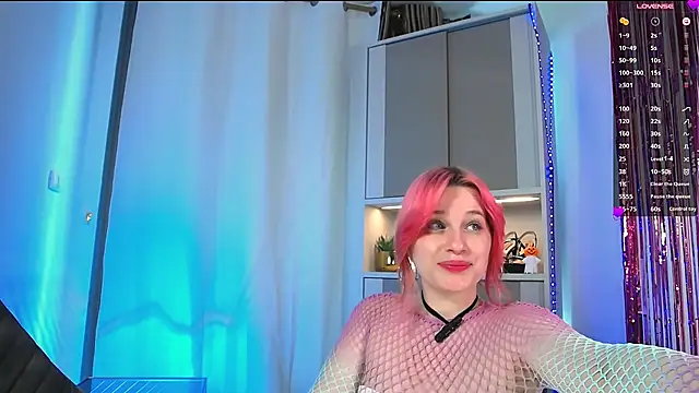 MinaGloww – webcam-show