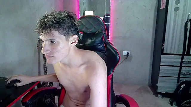 Show modela Pablito_Junior11 na web-kameri