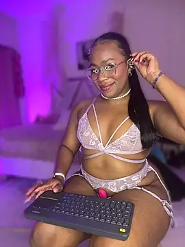 Chat XXX ao vivo de selina_paris