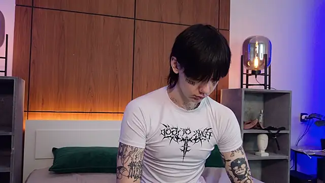 AmberCore Show in webcam
