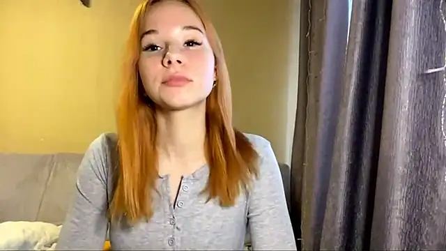 Show modela Ginger_Baby na web-kameri