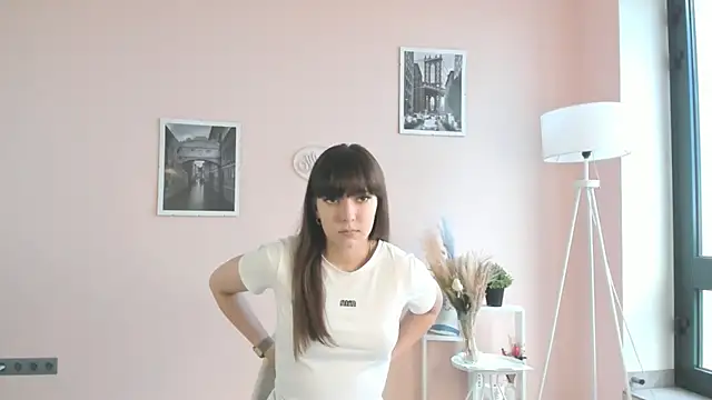 SalinaWitry Show in webcam