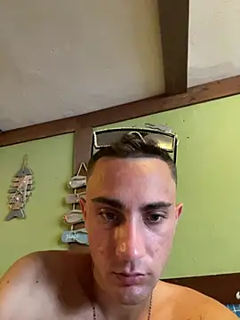 הופעת וובקאם של AlexitoTrendy22