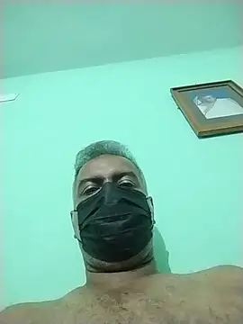 daddy_small_dick Show in webcam