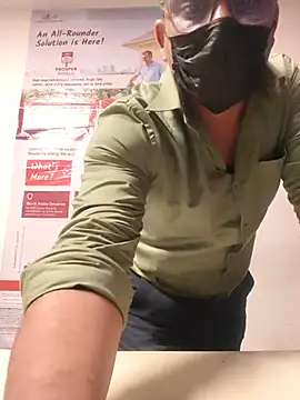 yourhotdudes Adlı Modelin Web Kamerası Şovu