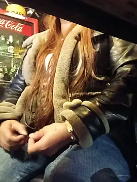 Chat XXX en directo de Arya_Gomez