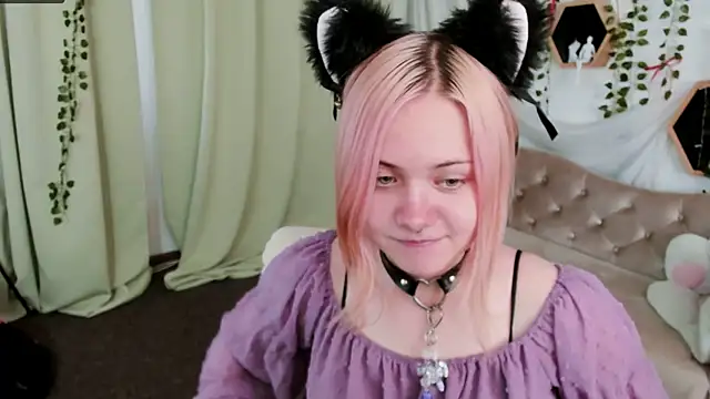 Chat XXX en directo de Miiu_miiu