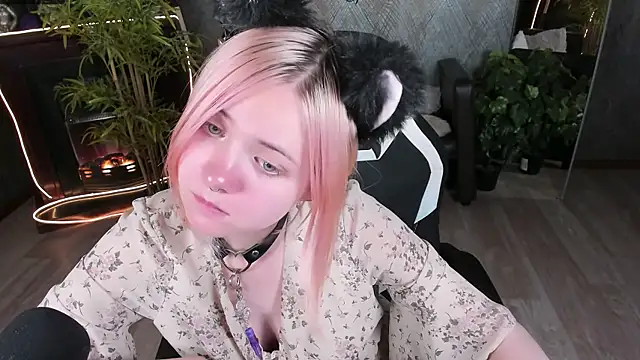 Miiu_miiun Webbikameraesitys