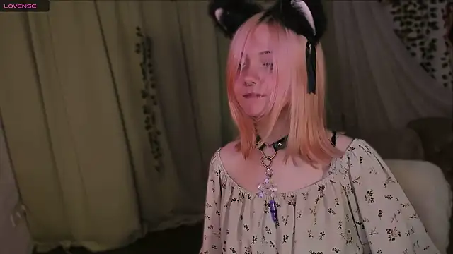 Živý XXX chat Miiu_miiu