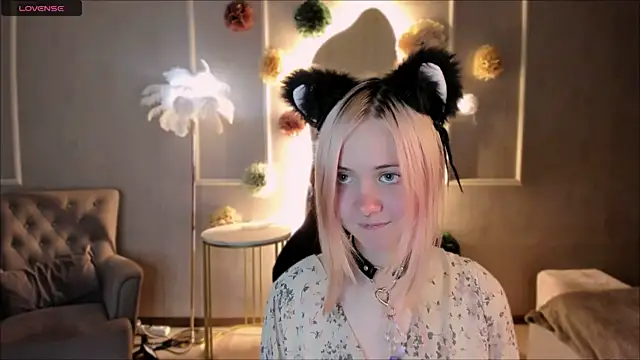 Živý XXX chat Miiu_miiu