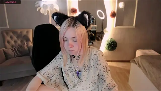 Miiu_miiu's Webcam Show