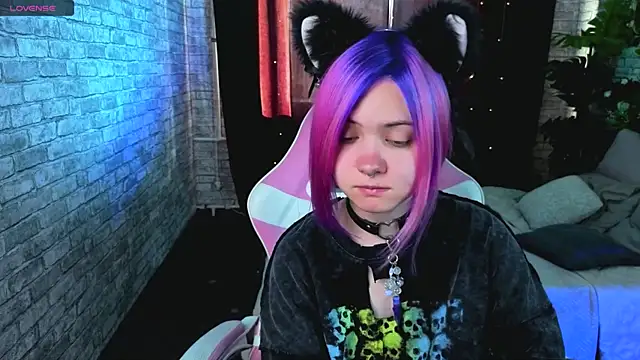 Show modela Miiu_miiu na web-kameri