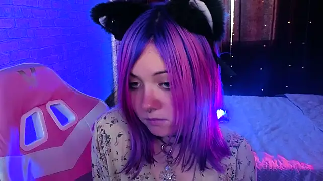 Show modela Miiu_miiu na web-kameri