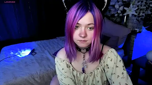 Онлайн чат XXX Miiu_miiu