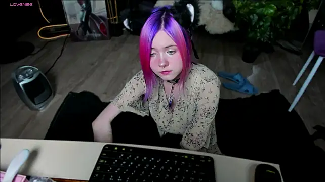 Miiu_miiu 现场XXX聊天