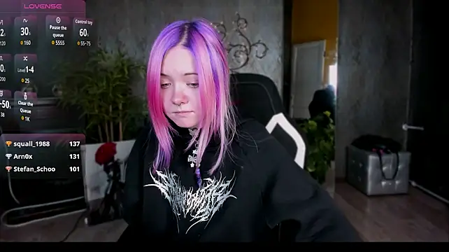 Miiu_miiu Chat XXX in diretta