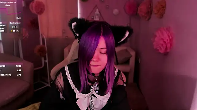 Miiu_miiu Show in webcam