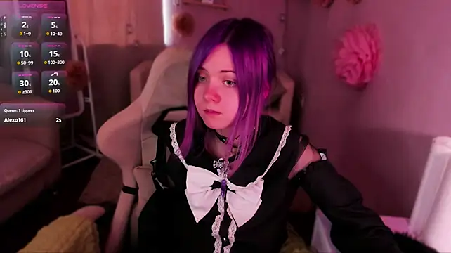 Miiu_miiu Chat XXX in diretta