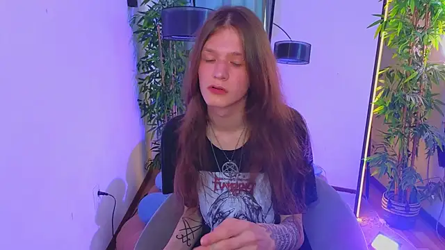 l1l2th webkamerás műsora