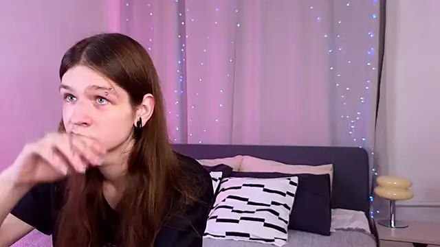 l1l2th Webcam-Show
