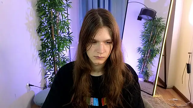 l1l2th Webcam show
