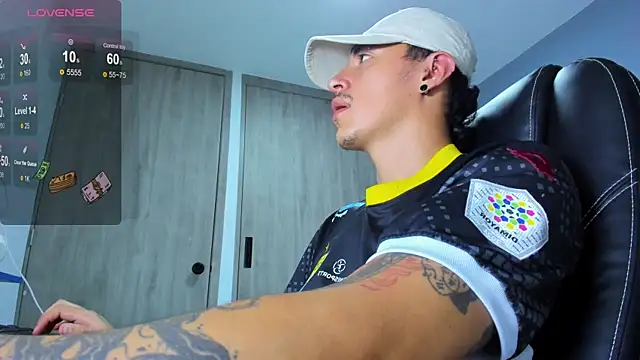 LOBO_ALPHAn Webbikameraesitys