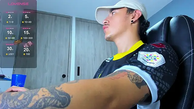 LOBO_ALPHAn Webbikameraesitys