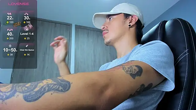 LOBO_ALPHA's Webcam Show