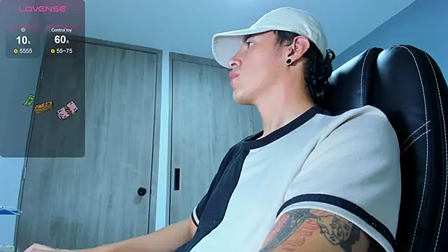 LOBO_ALPHA Webcam Show