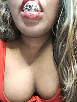 cam_akansha 现场XXX聊天
