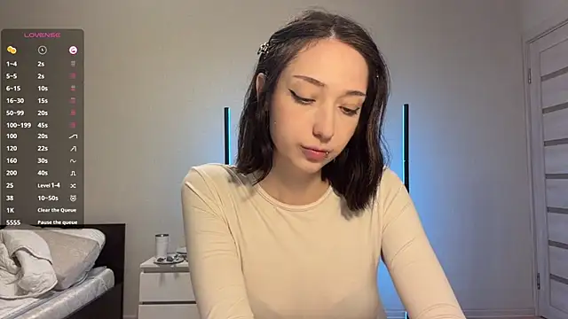 חדר צ'אט בשידור חי של JanetteMussy