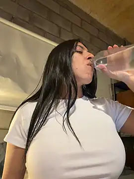 barbaradaiana Show in webcam