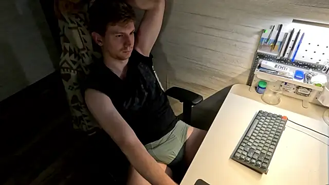 Show modela Einar_Nut na web-kameri