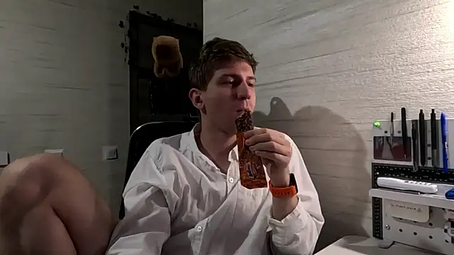 Show modela Einar_Nut na web-kameri