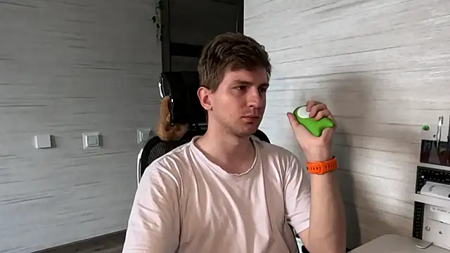 Pokazy przed kamerką – Einar_Nut