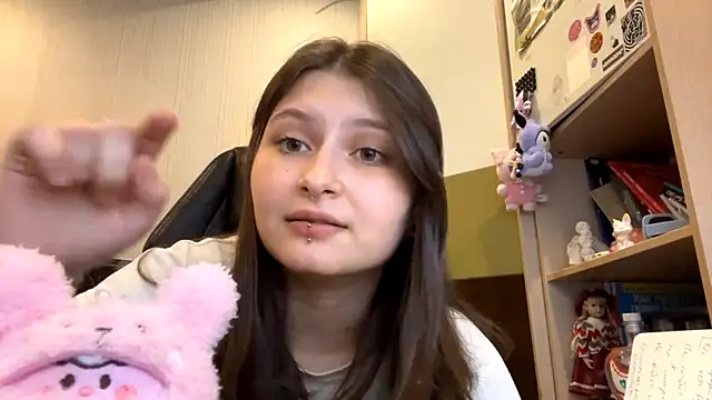 Chat +18 de MnemonicSimplism ao vivo