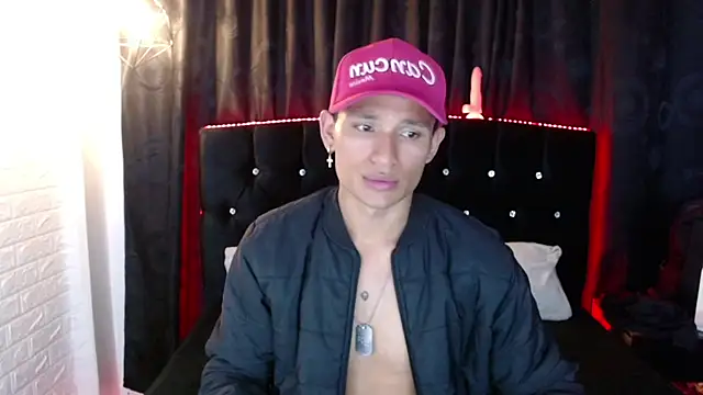 Pokazy przed kamerką – damian_dimon