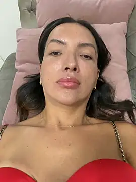 yuliethsanchez – webcam-show