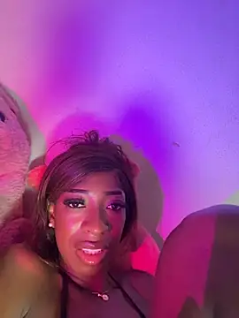 Nina_Velveta Adlı Modelin Canlı XXX Sohbeti