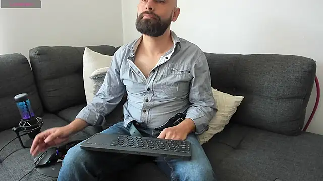 ezequiel_mobland Webcam-Show