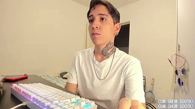 Michael_v77 webkamerás műsora