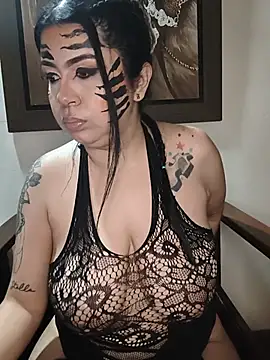 Show de alessiafontine1 na webcam