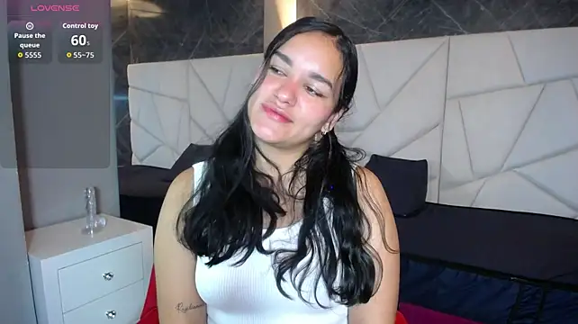 Chat XXX en directo de emily_gomez159