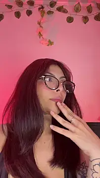 צ'אט XXX בשידור חי של CharlotteBeaulmont