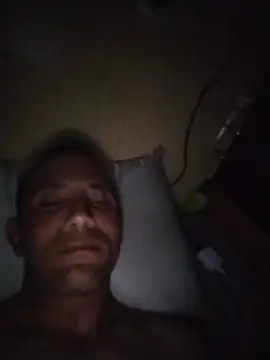 הופעת וובקאם של Elcauss