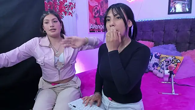 izza_and_kyran Webbikameraesitys