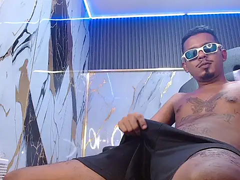 arthur_s69's Webcam Show