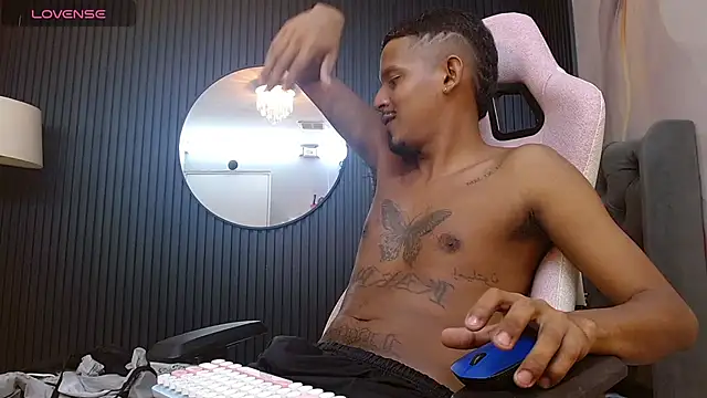 arthur_s69 网络视讯表演