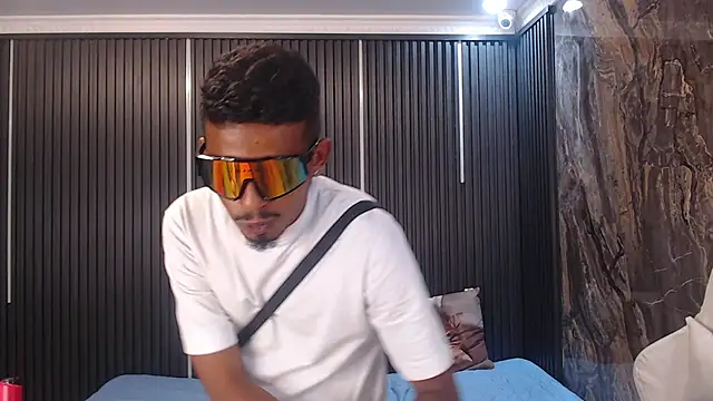arthur_s69 Adlı Modelin Web Kamerası Şovu