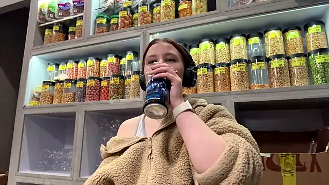 SuzanMoote – Naživo XXX chat